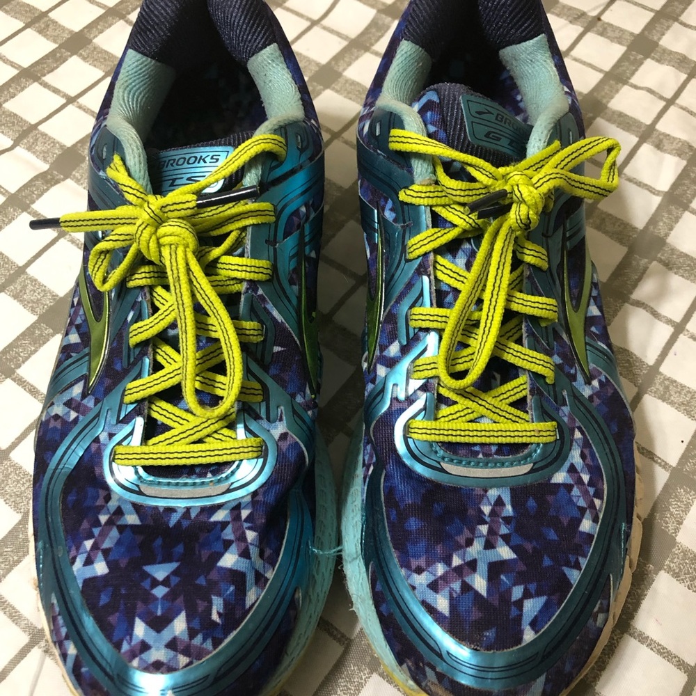 Brooks Adrenaline GTS 16